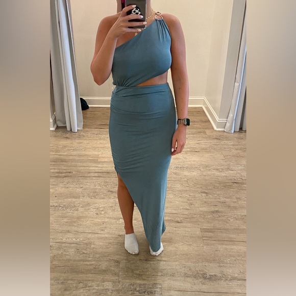 Endless blue dress - Picture 2 of 5